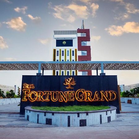 Sree Fortune Grand, Tadepalli Vidzsajavádá Kültér fotó