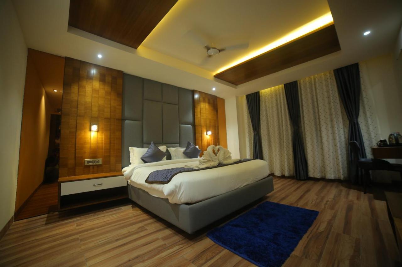 Sree Fortune Grand, Tadepalli Hotel Tadepalle Kültér fotó