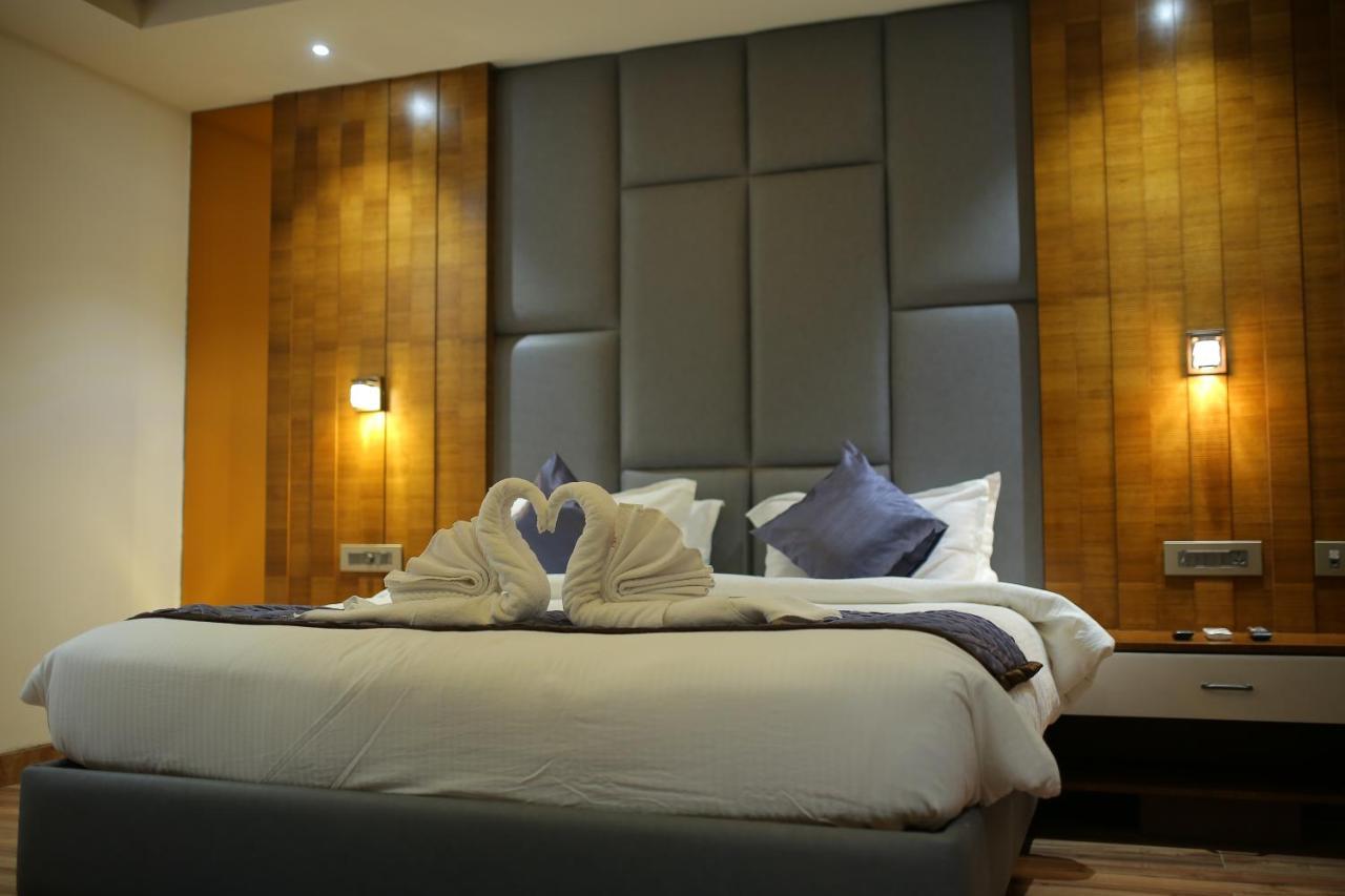 Sree Fortune Grand, Tadepalli Hotel Tadepalle Kültér fotó