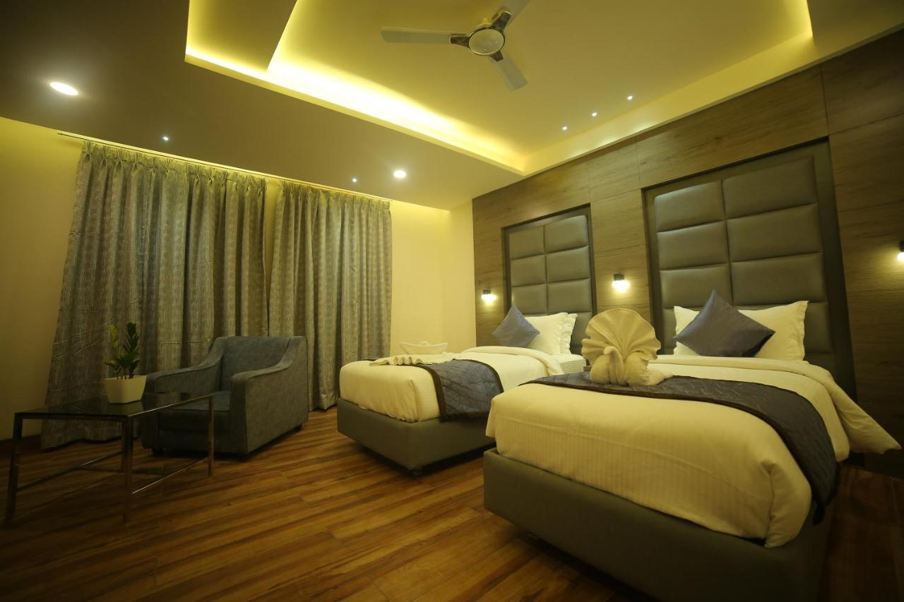 Sree Fortune Grand, Tadepalli Hotel Tadepalle Kültér fotó