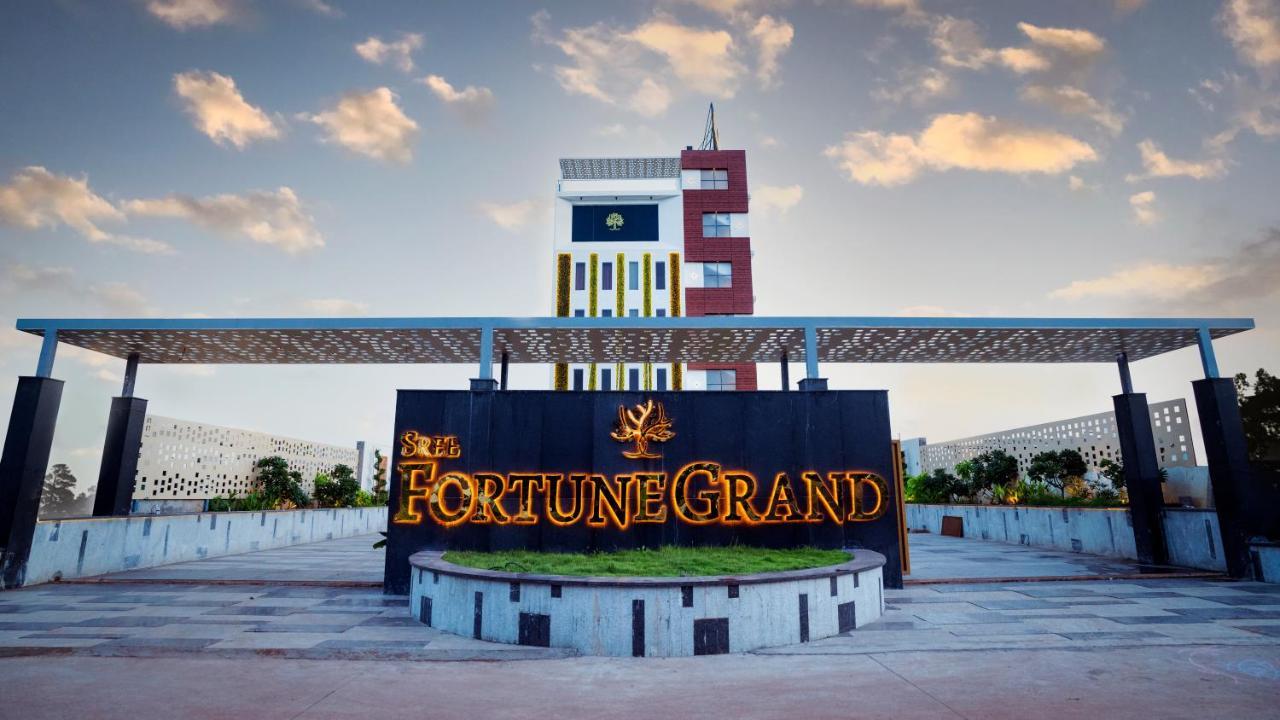 Sree Fortune Grand, Tadepalli Vidzsajavádá Kültér fotó