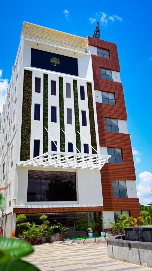 Sree Fortune Grand, Tadepalli Hotel Tadepalle Kültér fotó