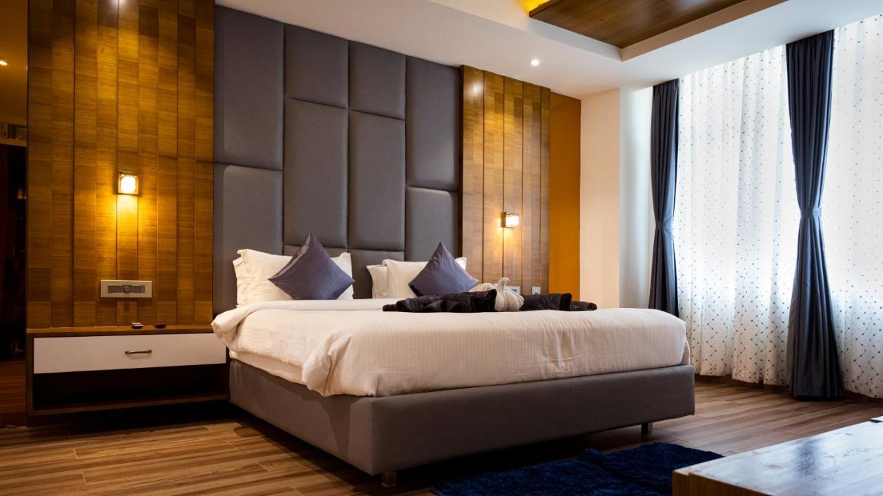 Sree Fortune Grand, Tadepalli Hotel Tadepalle Kültér fotó